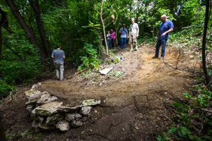 FORC volunteers building new trail at Stephens Park.